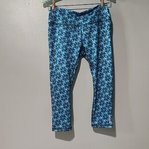 Reebok Kids Leggings with Blue Star Pattern In A Size S/CH